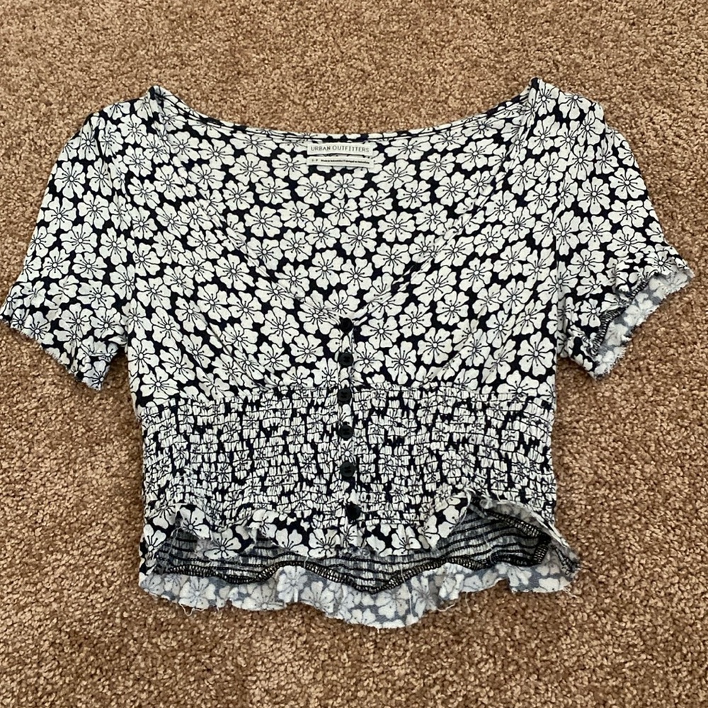 New Urban Outfitters Summer shirt